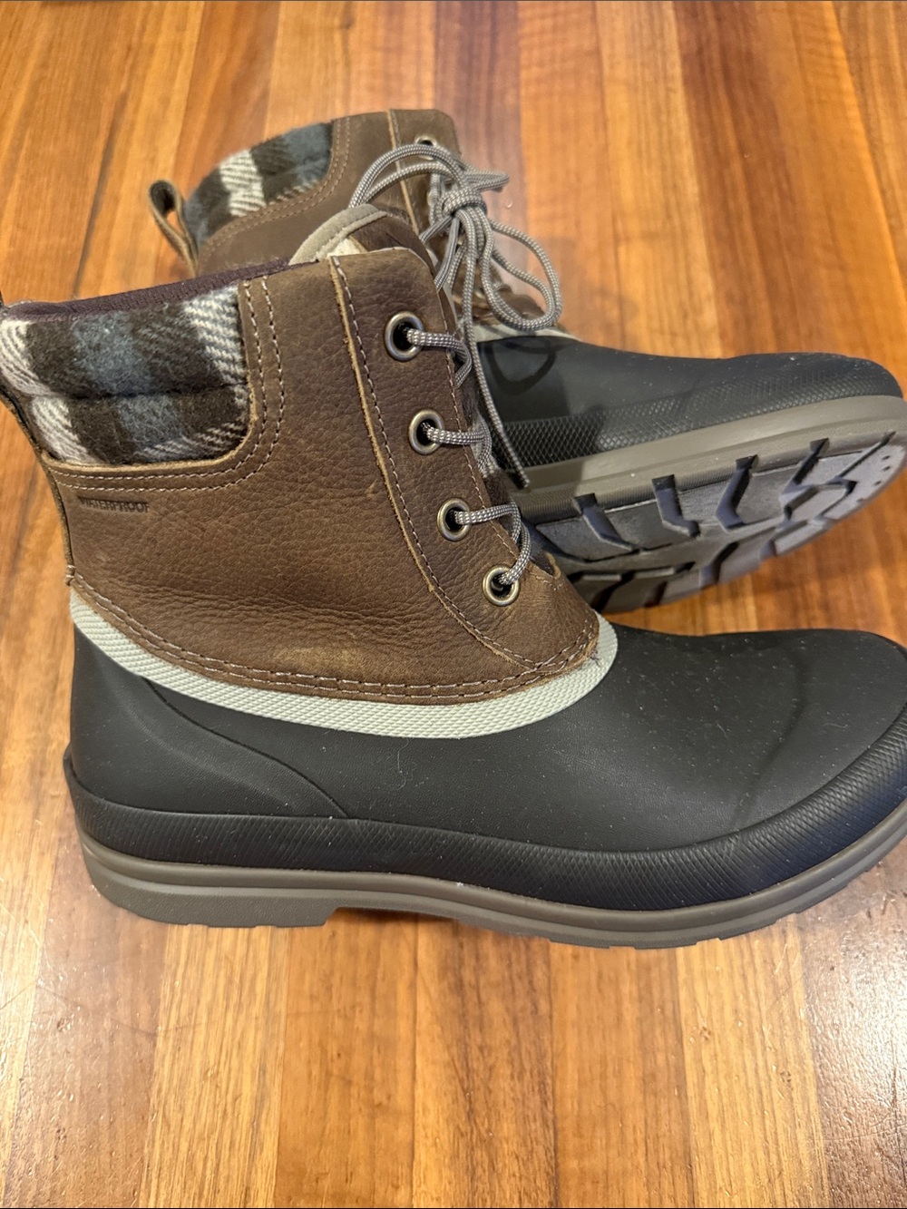 The Original Muck Boot Company Women's Originals Leather Duck Boots sz 10